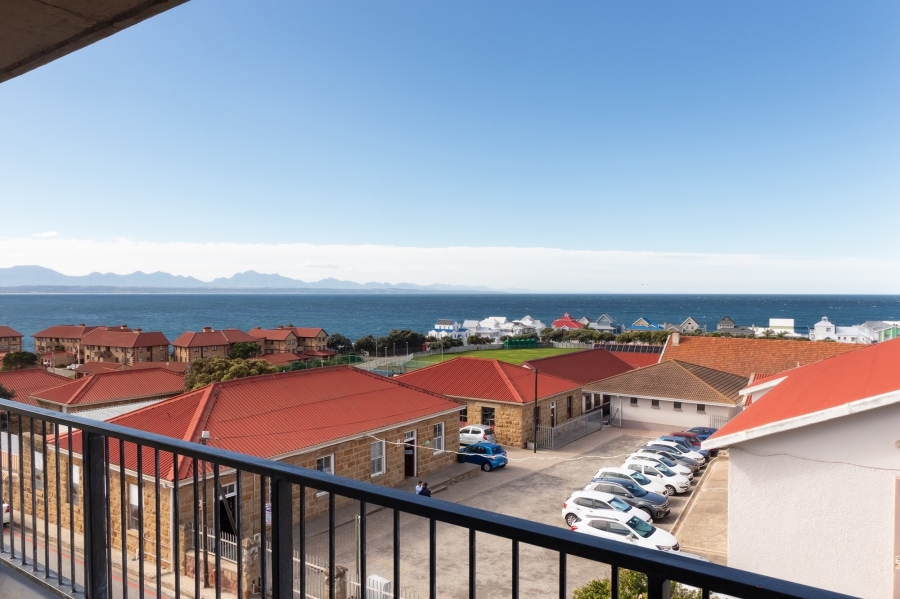2 Bedroom Property for Sale in Mossel Bay Central Western Cape